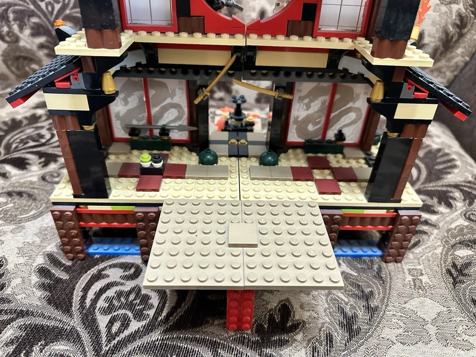 Lego Ninjago 2507 Templo del Fuego 80% Completo con Minifiguras - Retirado Foto 4 de 4