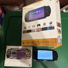 Sony PSP 3000 PlayStation Portable Piano Black CIB With New Battery & PSP Sleeve