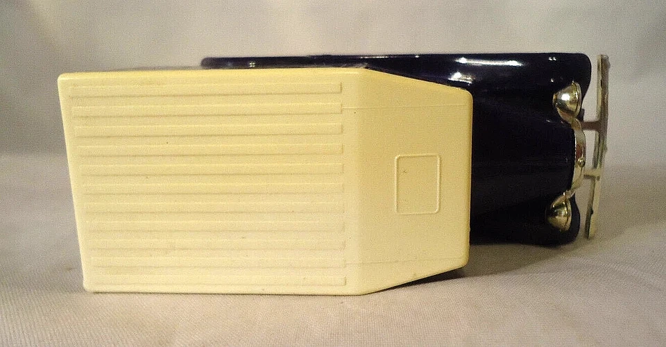 Corgi Cadburys Chocolate Promotional Model A Ford Mint Condition Made in UK 1991 - Image 3 of 4