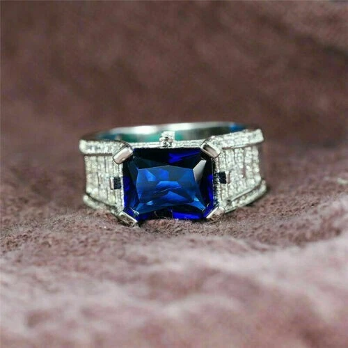 Anillo solitario de compromiso de zafiro moissanita radiante de 3 quilates chapado en oro blanco de 14 k Foto 2 de 4