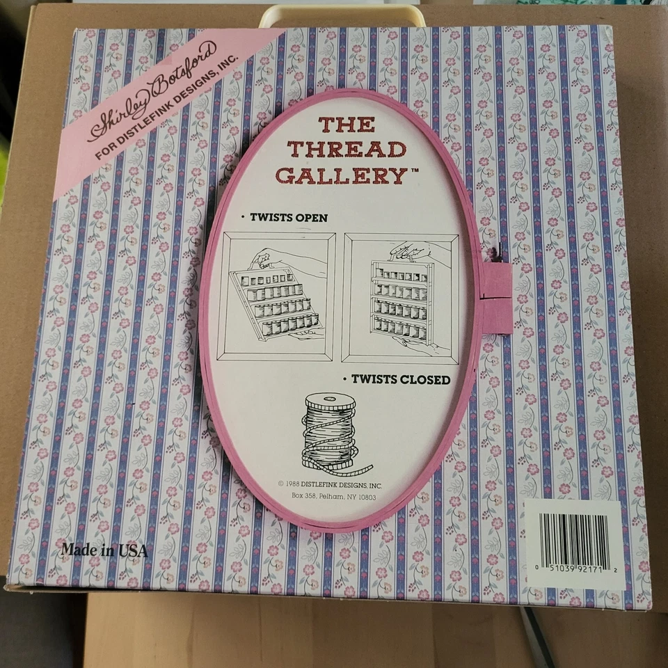 Soporte de estante de rosca de 4 niveles de plástico de 28 carretes de colección cuelga en una pared hecho en EE. UU. Foto 2 de 4