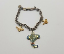 Walt Disney Productions Aladdin Charm Bracelet With Genie And 2 Lamps Gold Tone