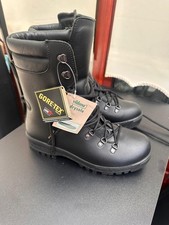 British Army Issue Black Gore-Tex Boots – Size 9L – Vibram Sole – New