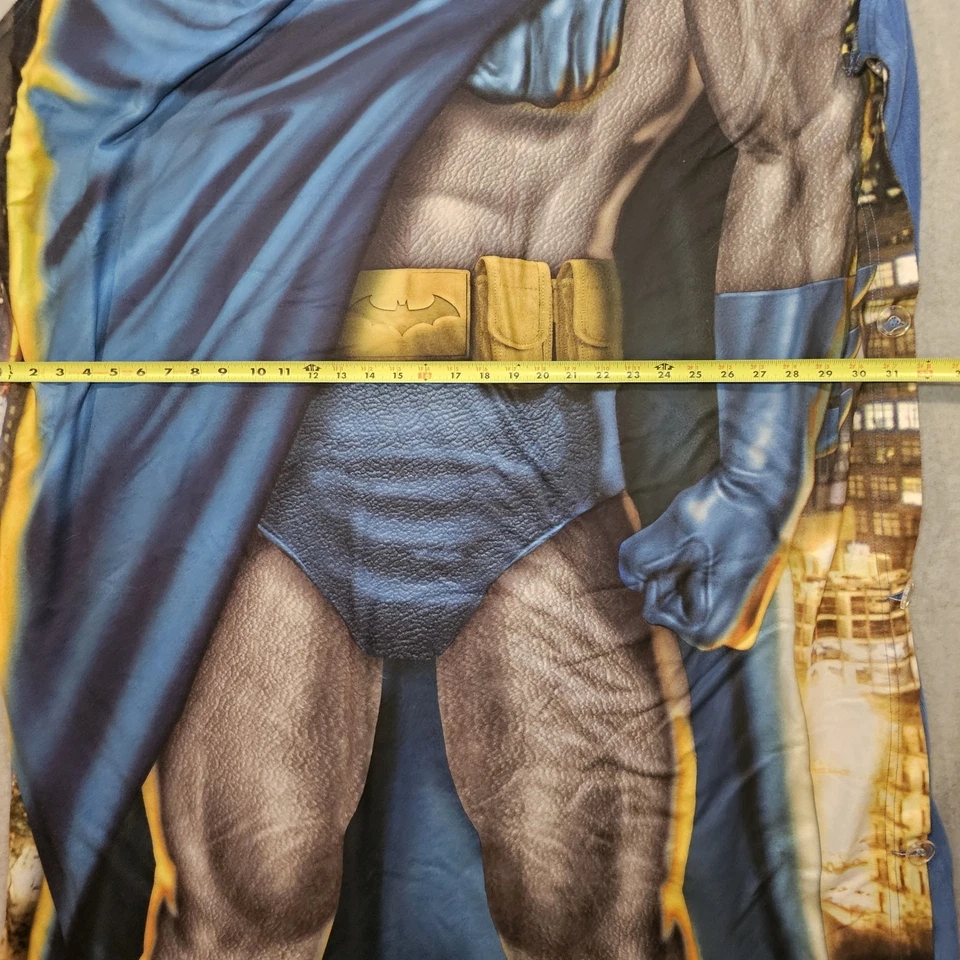 Acogedora manta portátil con capucha tipo poncho Batman DC Comics Foto 3 de 4