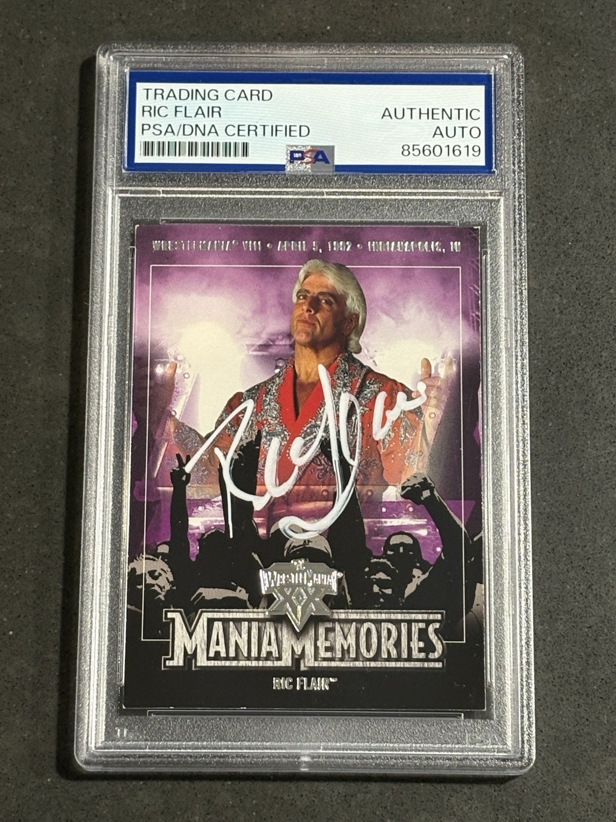RIC FLAIR 2004 FLEER WWE WRESTLEMANIA SIGNED AUTOGRAPHED CARD PSA/DNA CERTIFIED