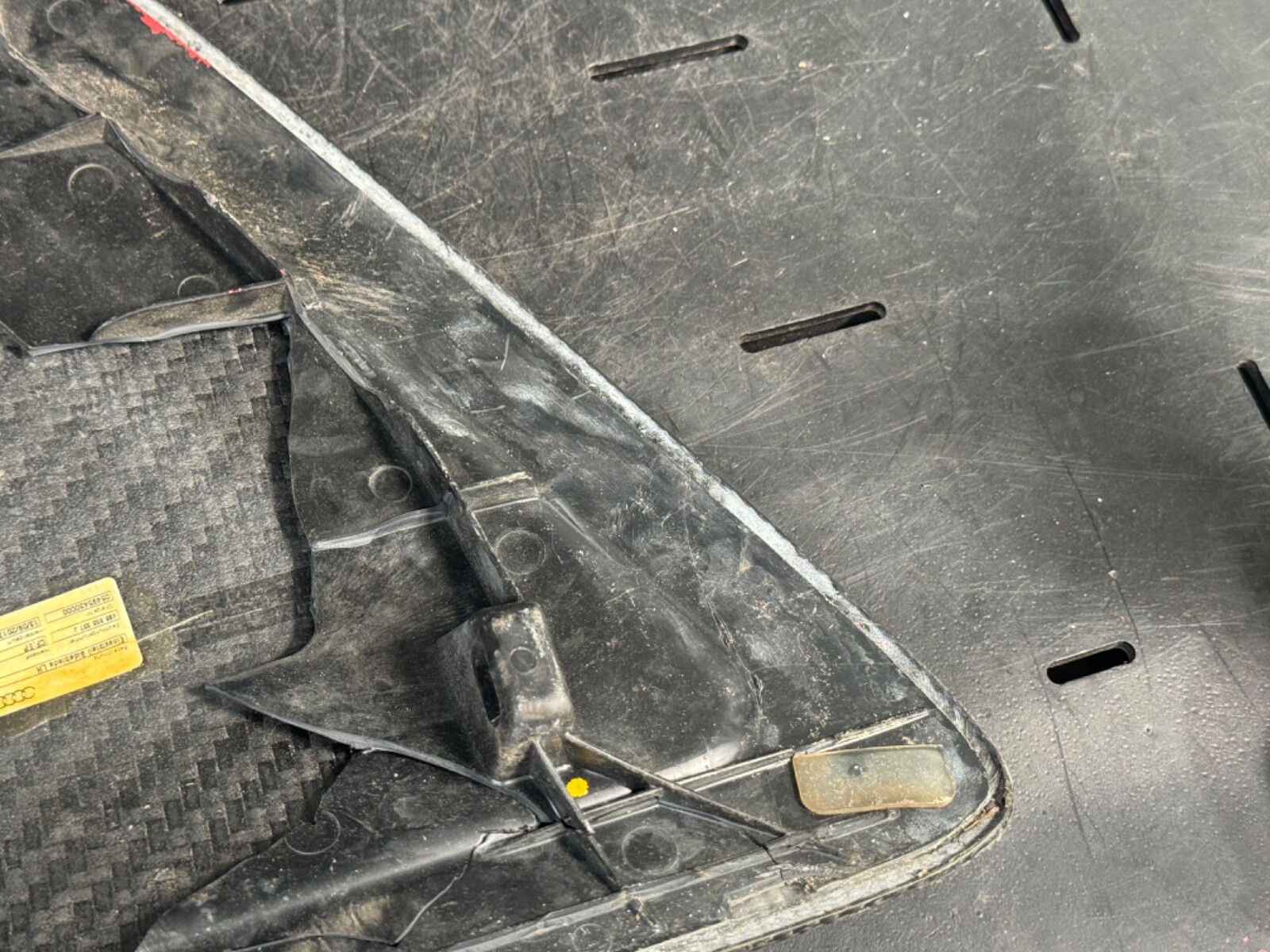 17-23 AUDI R8 OEM DRIVER LEFT LOWER QUARTER TRIM CARBON FIBER 4S8853337H