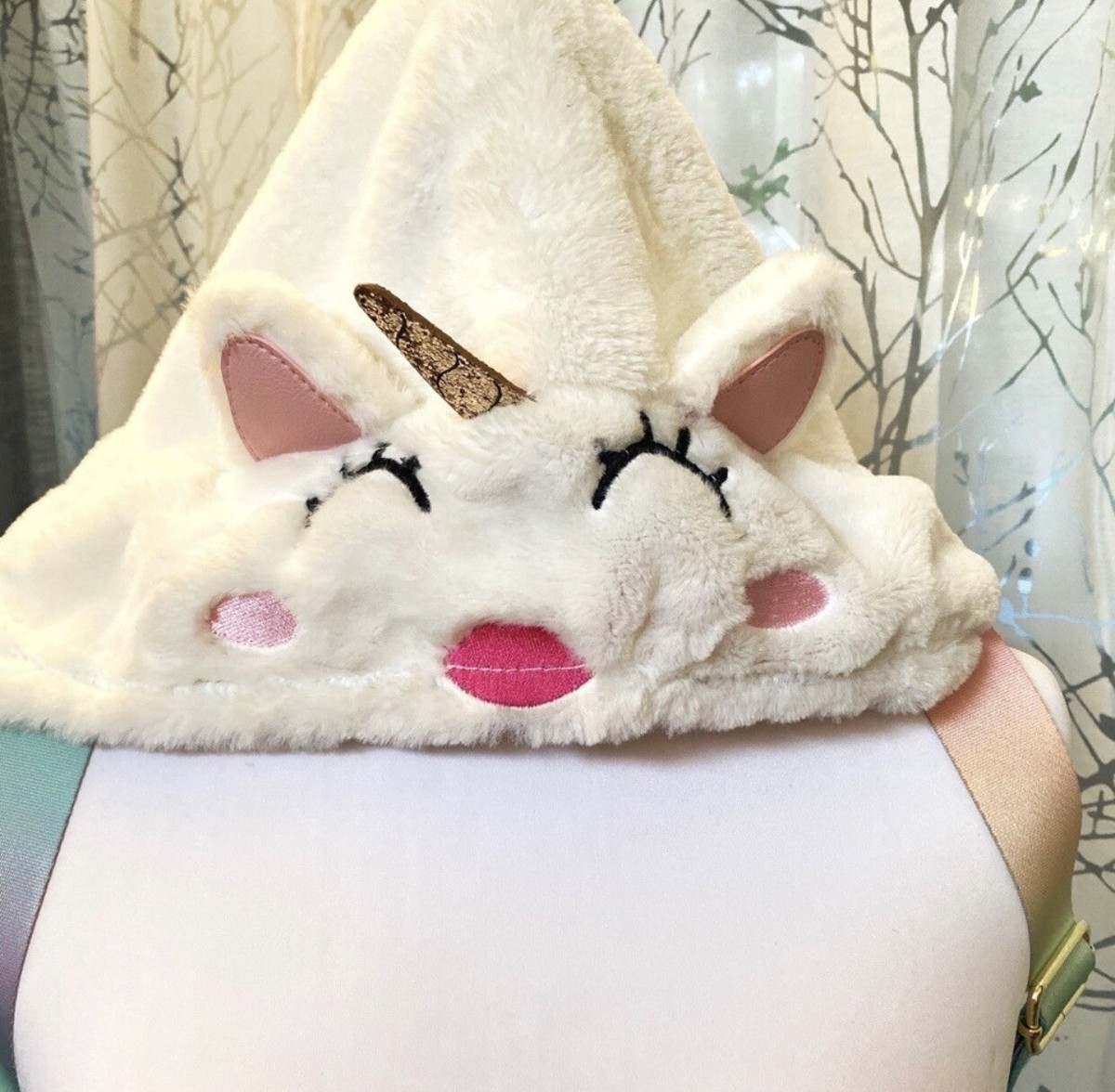 Betsey Johnson white fuzzy furry unicorn hood rainbow big  display picture 1