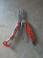 Leatherman Skeletool RX Multi-Tool - Knife, Pliers, Combo Blade, Driver Bits RED
