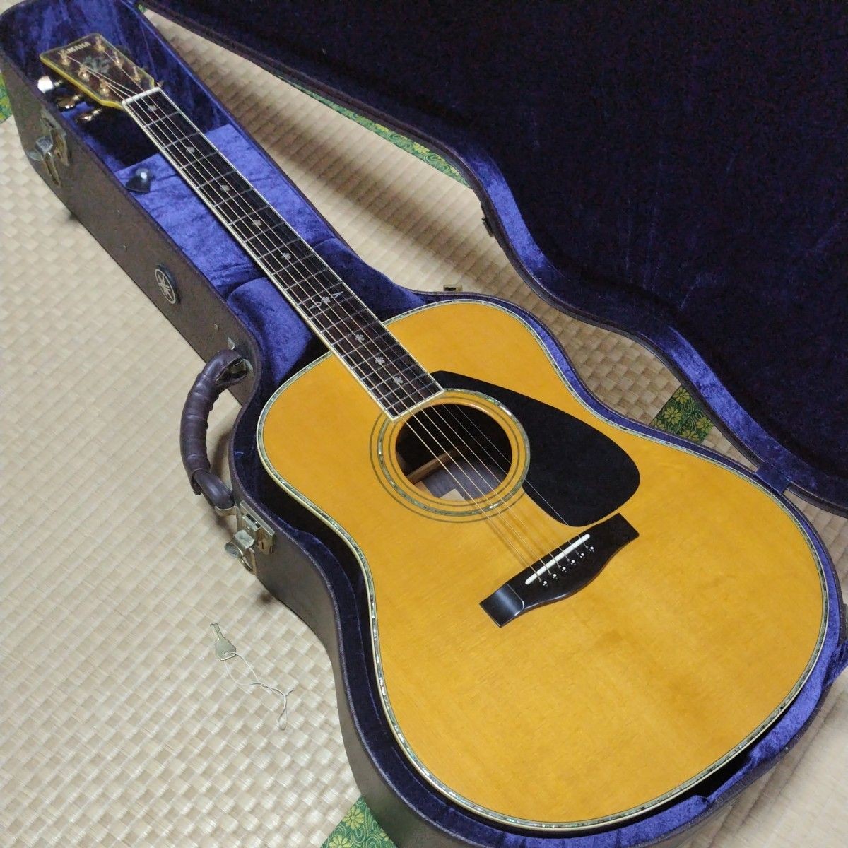 Yamaha LL-33J Acoustic Guitar with Hard Case