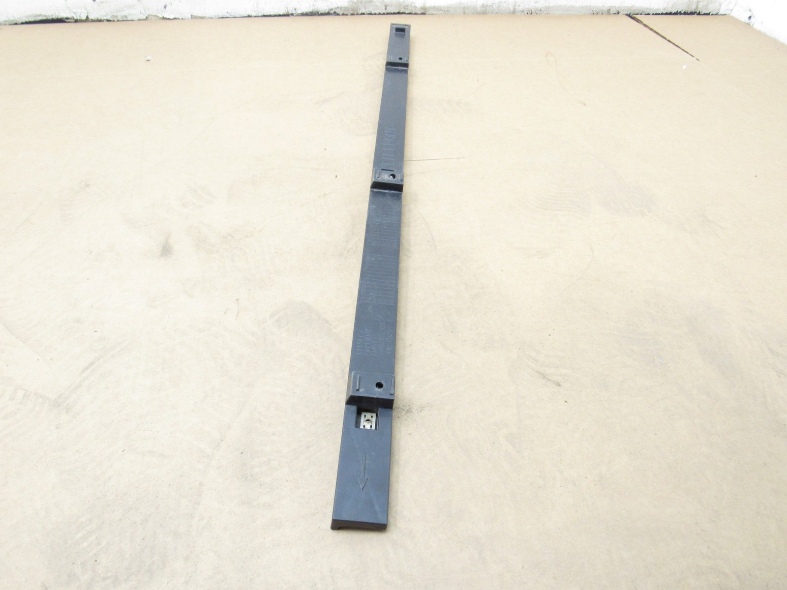 Bentley Continental GT V8 2013 Left Door Inner Trim Retaining Bracket 12-18 ;:O