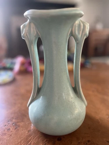 Vtg 1940's McCoy Pottery Art Deco Matte Mint Seafoam Green Vase Urn 9.5" T MCM