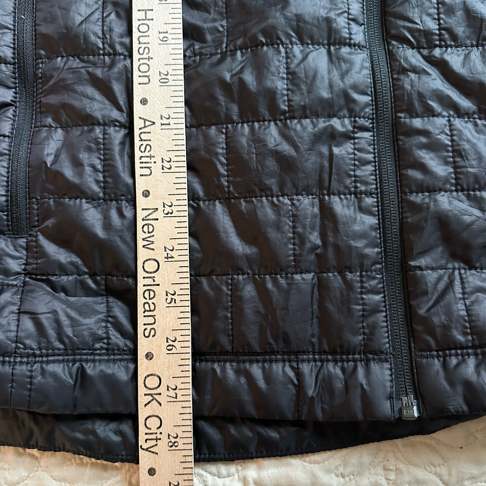 Patagonia Nano Puff Vest Men's XL Black Lightweight Full Zip Centro Logo Company thumbnail 6