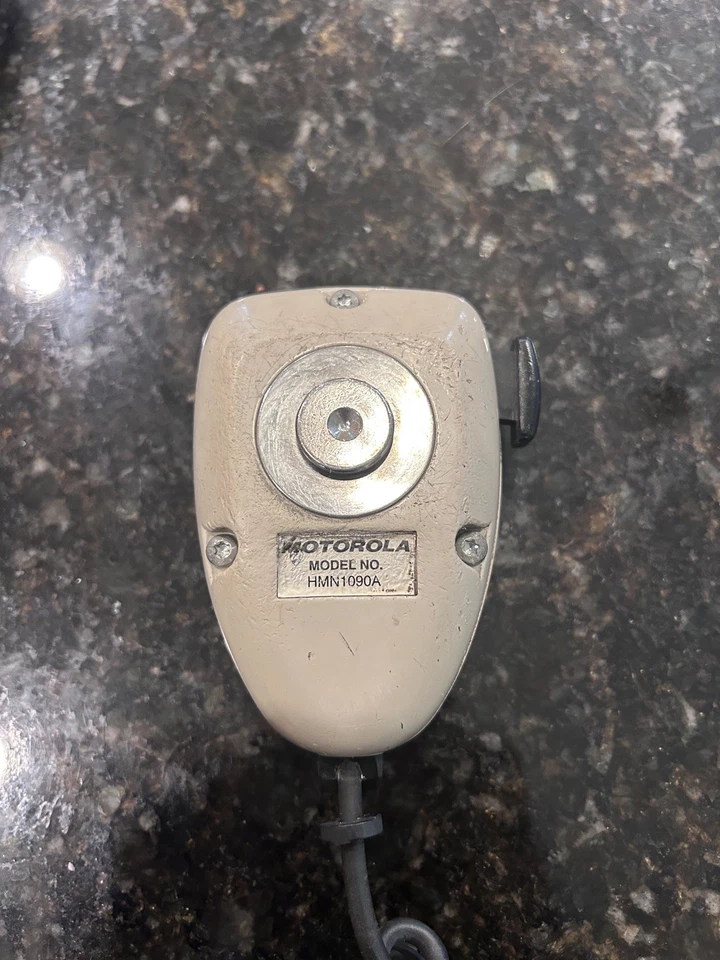 Motorola XTL 1500 Mobile Radio 700/800 MHz - Image 4 of 4