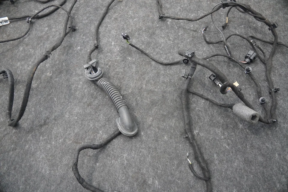 Arnés de cableado de puerta trasera elevadora tapa trasera 4ML971185D Lamborghini Urus Foto 4 de 4