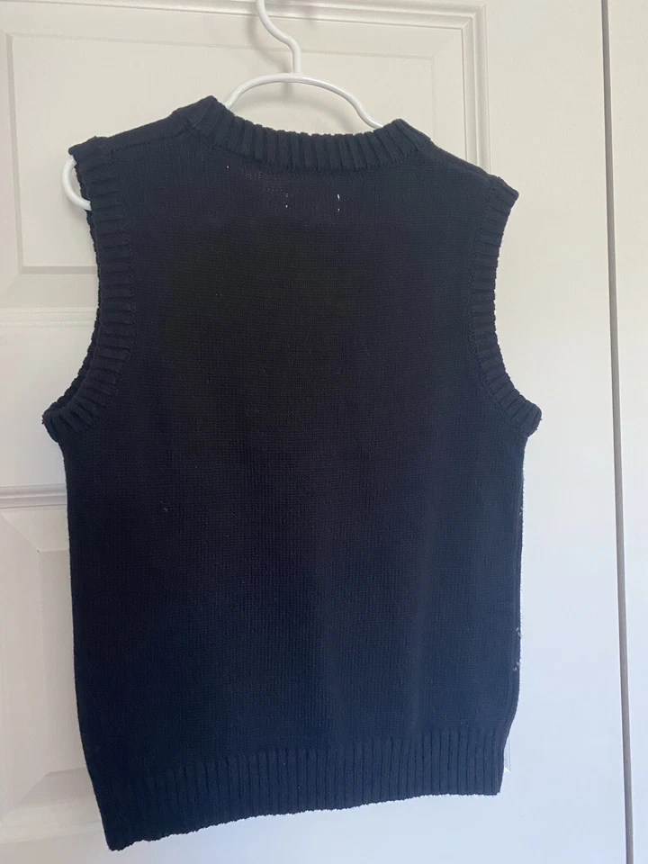 Chaleco tejido Argyle rojo y negro Izod para niños talla 5. Excelente estado. Foto 2 de 3