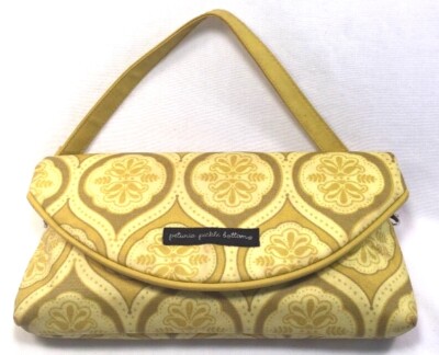 Petunia Pickle Bottom Convertible Clutch Diaper Bag Sunshine in Sardinia