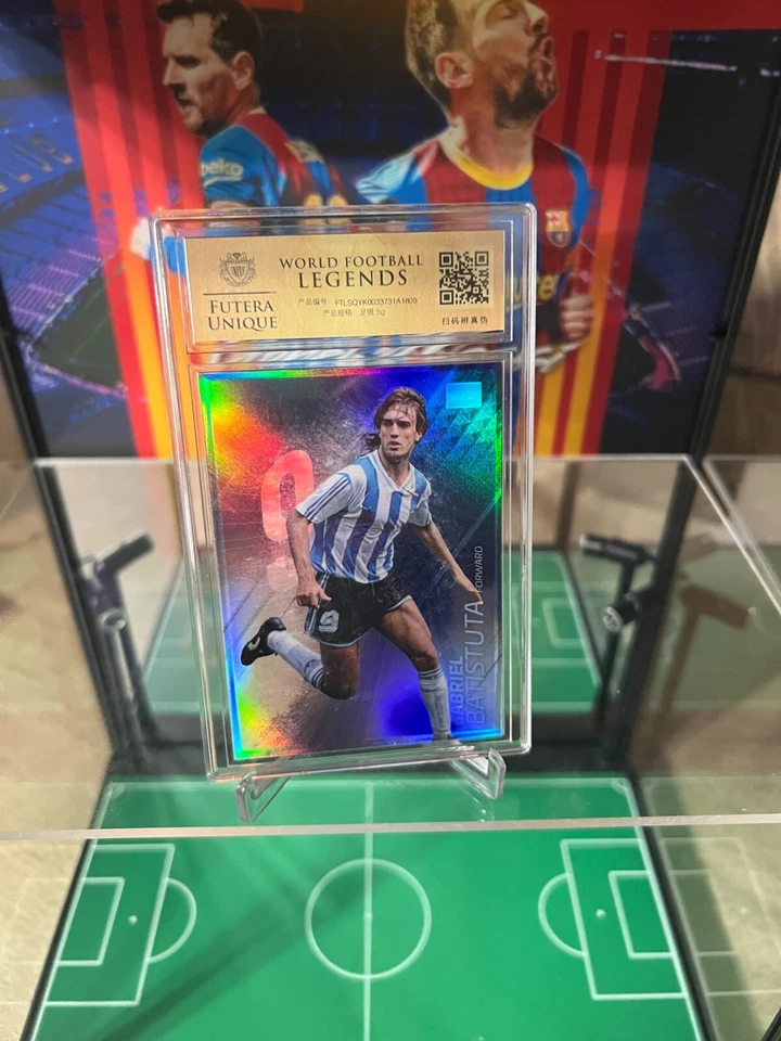 2018 FUTERA UNIQUE WORLD FOOTBALL LEGENDS 5 г серебро ГАБРИЭЛЬ БАТИСТУТА WF01 - Изображение 4 из 4