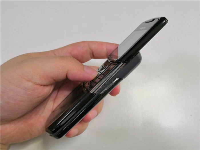 Nokia 8800 Classic Mobile Phone Unlocked GSM 2G FM Radio Bluetooth MP3 CellPhone - Image 3 of 4