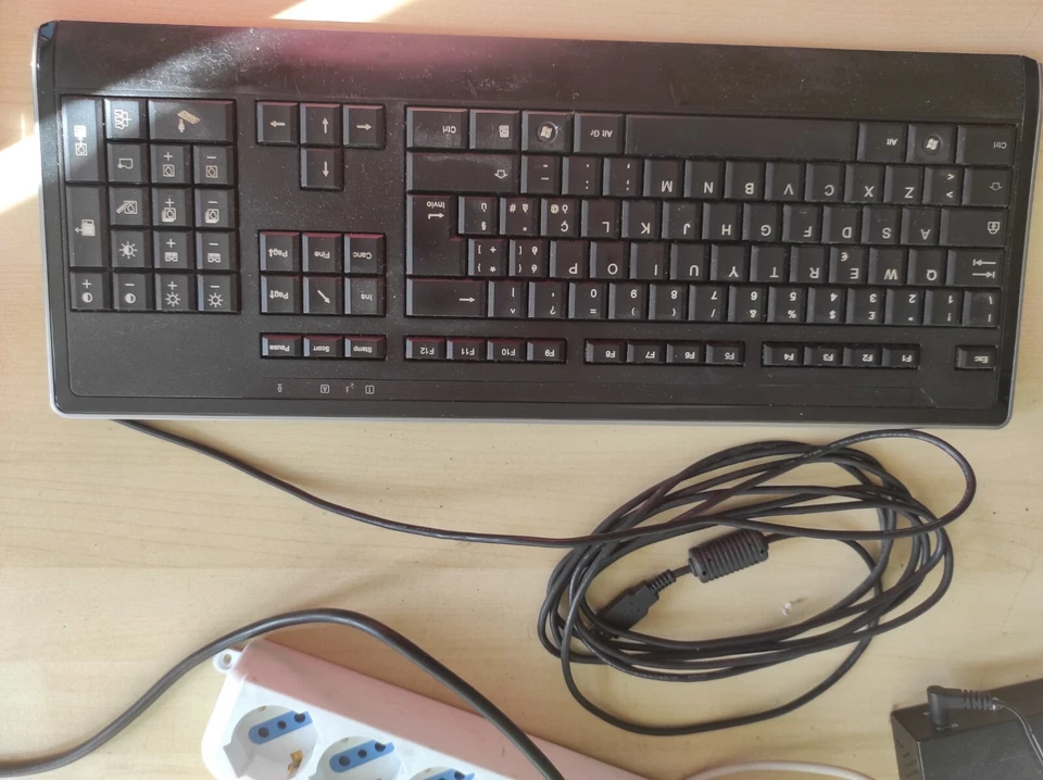 TASTIERA USB FUJITSU KB900 MED IT TAV-X560BL485MD3 lunghezza cavo USB 3,5 mt - Immagine 2 di 4