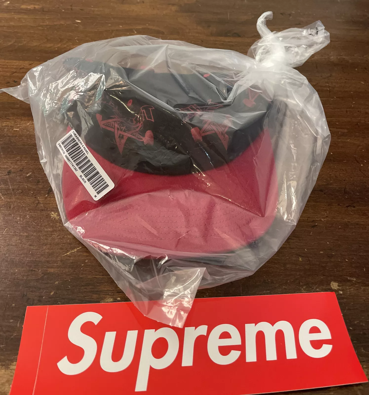 SUPREME / THRASHER 6 PANNEAUX NOIR TAILLE MEDIUM / FW21 SEMAINE 5 / AUTHENTIQUE / NEUF