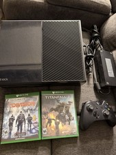 Microsoft Xbox One 500GB Console - Black With Games
