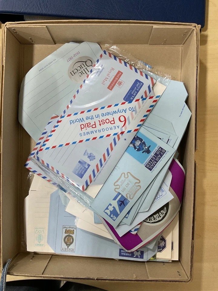 GB Cartas de correo aéreo. Gran colección. 3 álbumes SG calidad + caja F144 Foto 2 de 4