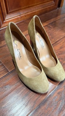 Originals Brown Suede Platform Pumps Size 9 Classic Heels