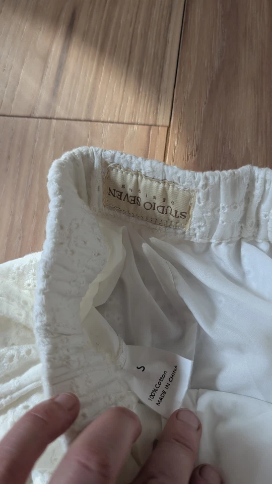 Womens Studio Seven Designs White Leg Pull On Pants Wear Sz S Eyelet Embroidery - Image 3 of 4