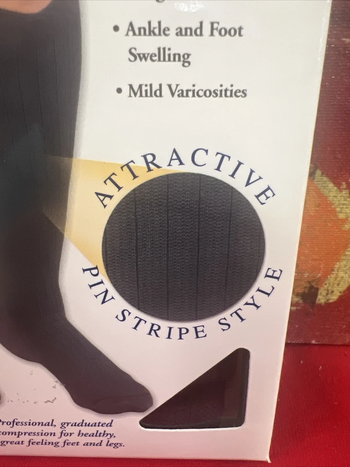 Meias sociais masculinas ACTIVA microfibra 20-30mmHG cinza compressão graduada pequena nova na caixa - Imagem 2 de 3