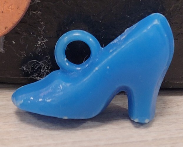 Vintage plastic blue HIGH HEEL SHOE gumball charm prize jewelry eBay