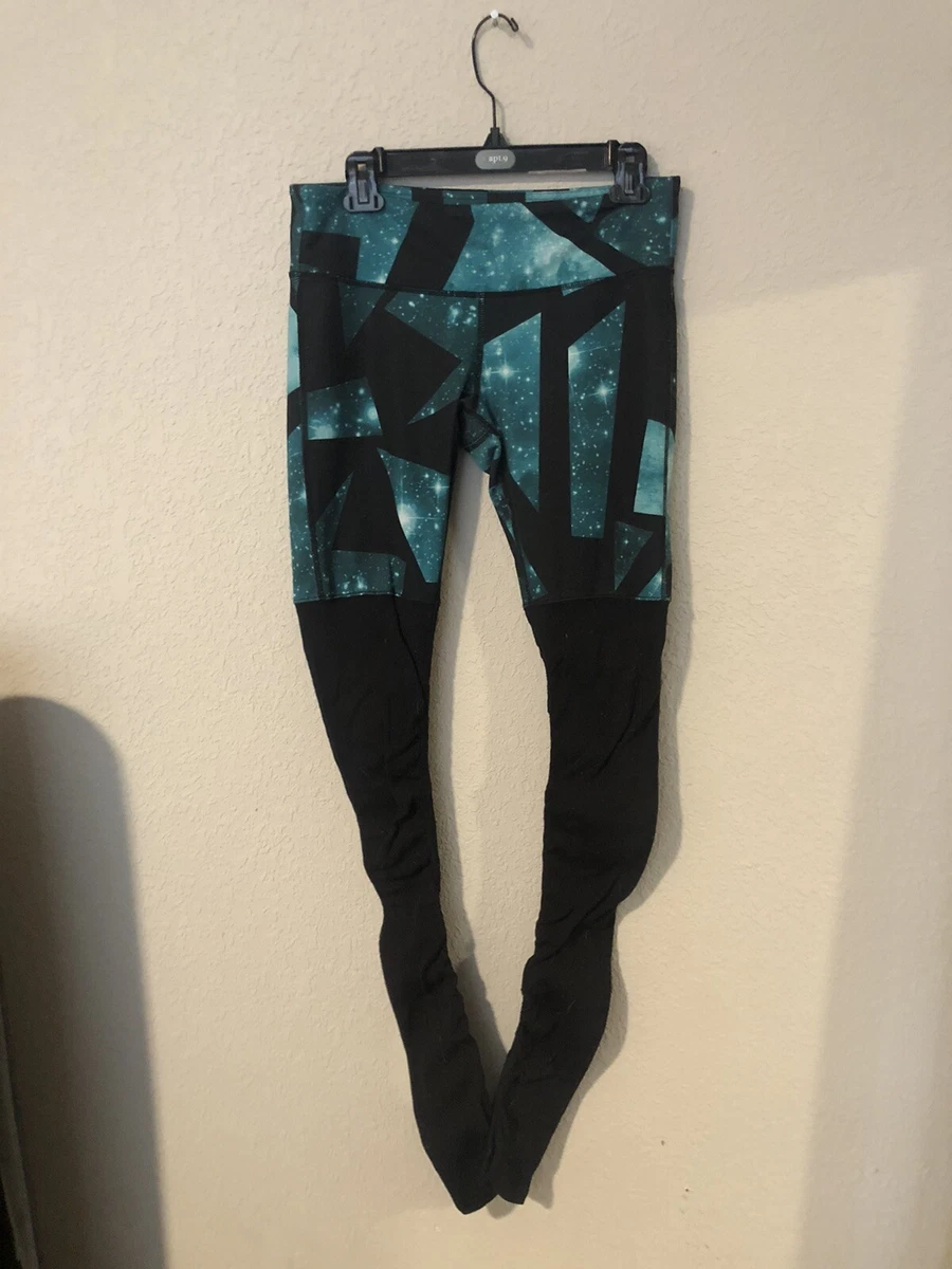 Yoga pants that go over hotsell your heel