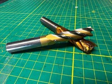 (2) KENNAMETAL 5/8-4F HEC625S4225 UNUSED REGRIND ENDMILLS