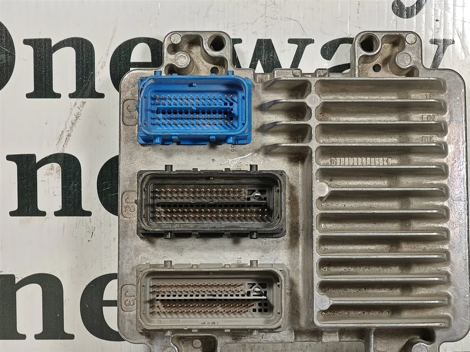 12607096 Chevy Trailblazer 2007-2010 Unidad de control del motor Módulo ECU 4J9 168 B1 Foto 2 de 4