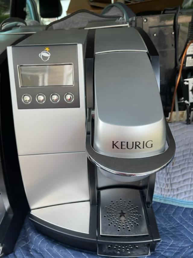 Keurig K3000SE Large Coffee Brewing 