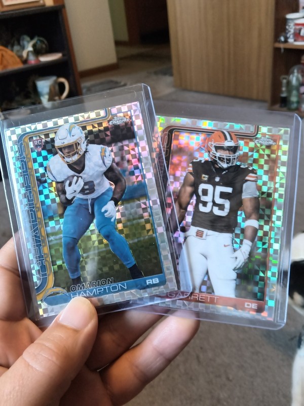 2025 Topps Chrome NFL Football Card Lot 97 Cards Refractors, RCs, Inserts +++