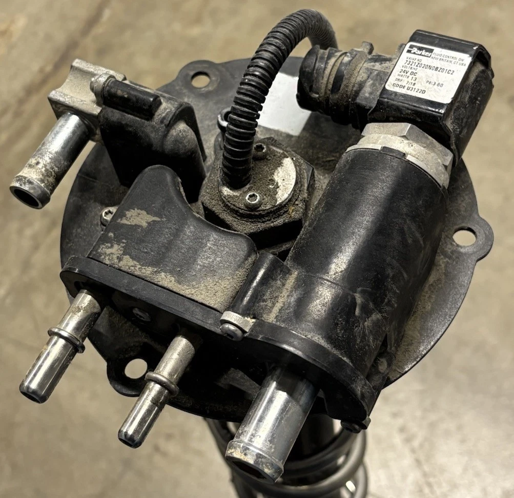 DZ118677 GENUINE JOHN DEERE DEF TANK HEADER ASSEMBLY photo 10