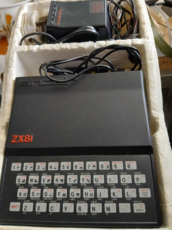 Sinclair ZX81 Vintage Computer Untested