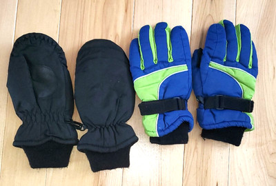 2 pr Thinsulate Youth mitten and glove set