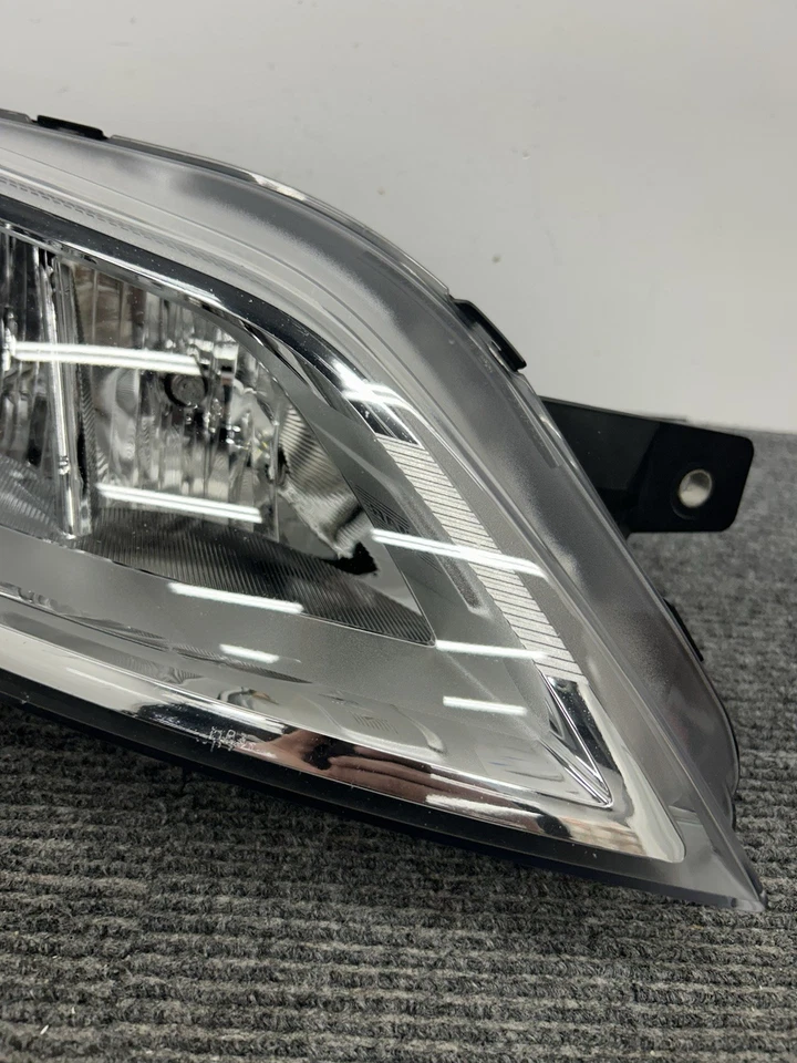 Faro halógeno OEM 2023 2024 Dodge Ram Promaster 1500 2500 (derecha/pasajero) Foto 2 de 4