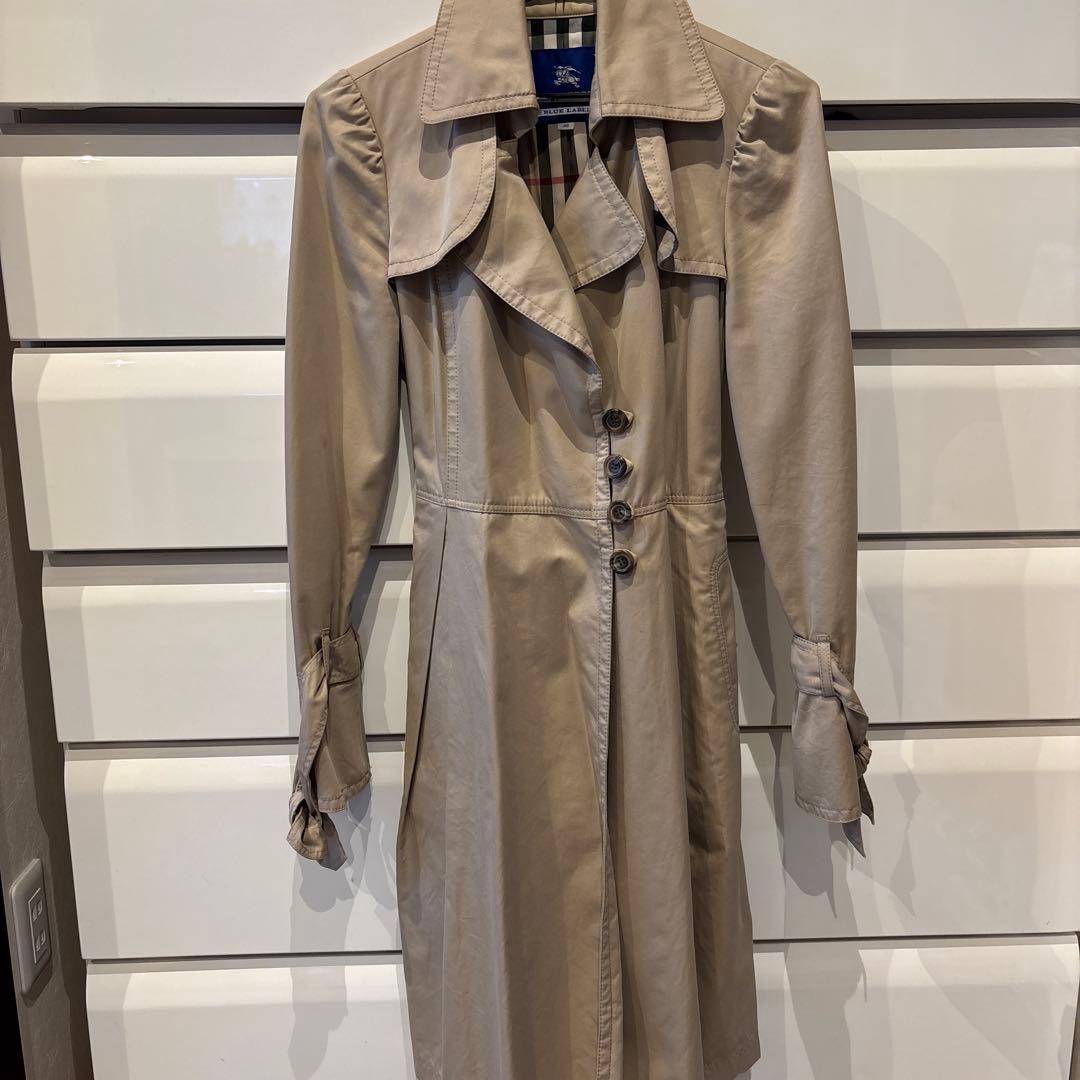 Burberry  BURBERRY Beige Trench Coat 38