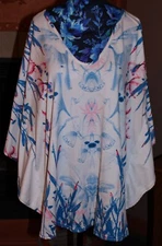 1X NWOT Women's Simply Aster Floral White Blue Pink Dolman Sleeve Top