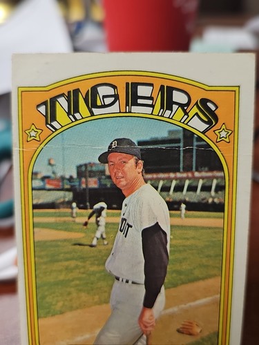 ORIGINAL 1972 TOPPS AL KALINE #600 EN MUY BUEN ESTADO TARJETA DE BÉISBOL CORTE TIGRES pliegue - Imagen 2 de 3