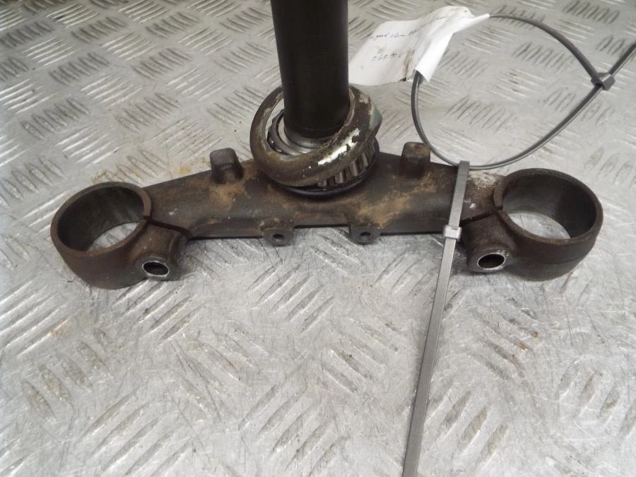 Honda CX500 T Turbo 1982 82 Bottom Lower Fork Yoke & Steering Stem  - Image 2 of 4