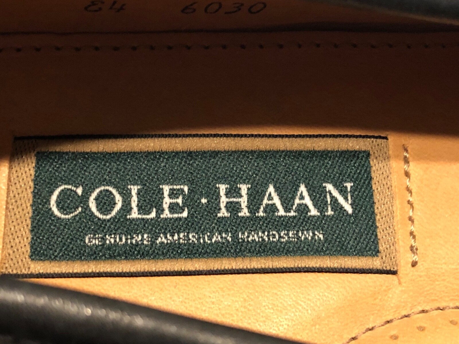 NWOT COLE  HAAN ITALY HANDMADE BLACK LEATHER KILTIE MOC TOE LOAFERS SZ 8 D image 5