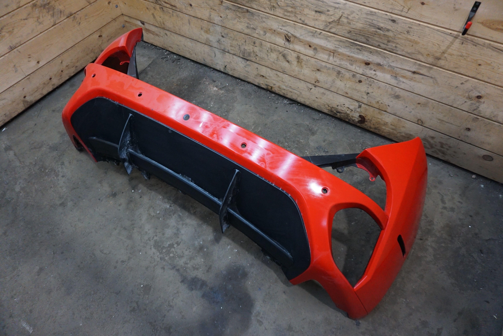 Rear Bumper Cover Assembly W/ Spoiler 84726010 Ferrari California 2012-14 *Note