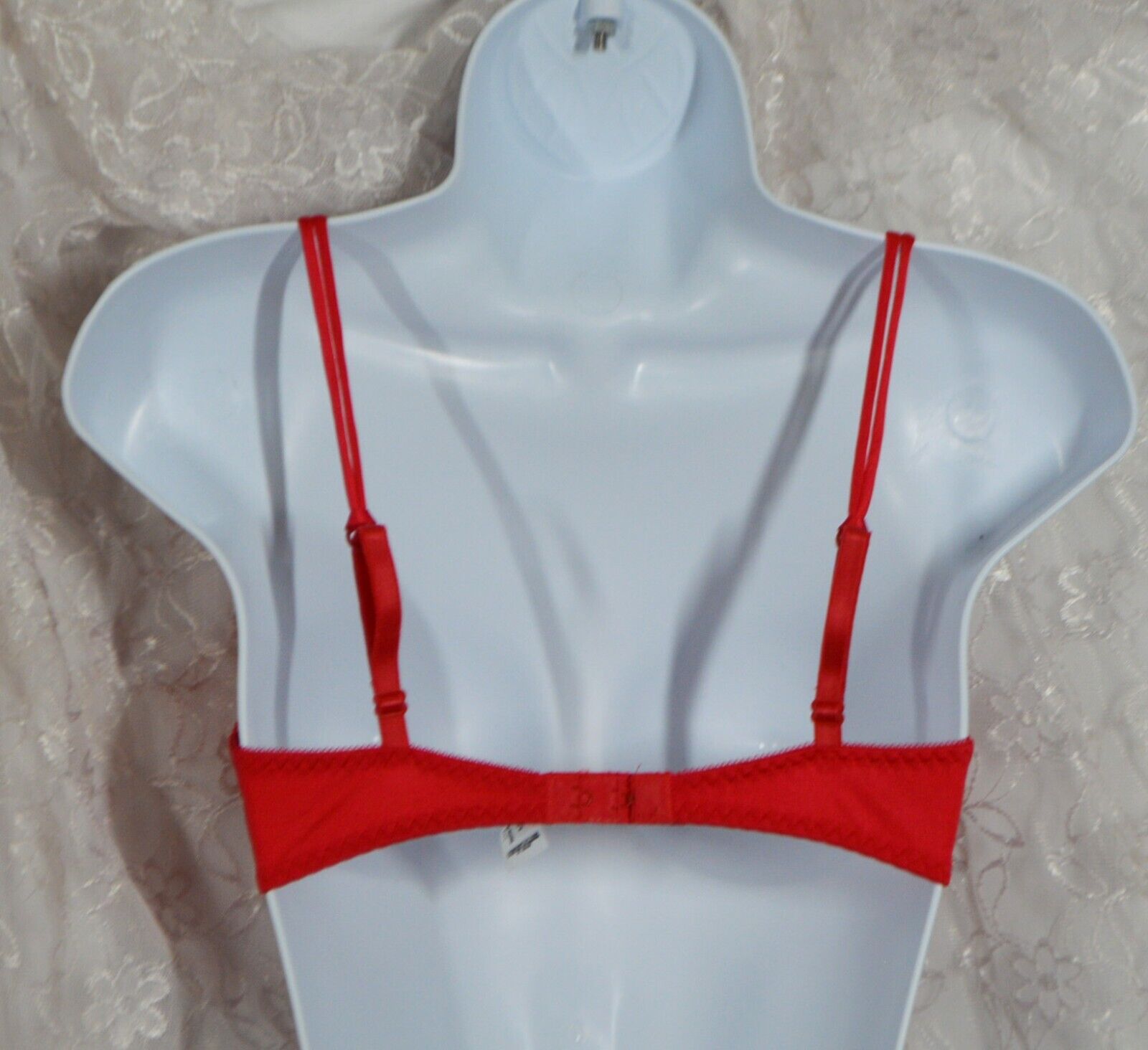VTG 80s Red Chantilly Lace Underwire Bra 34C USA … - image 3