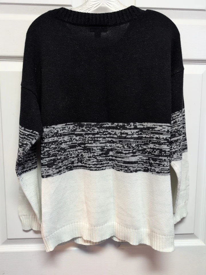I.N. Suéter Studio Mujer Top L Negro Blanco Largo. Mangas  Foto 4 de 4