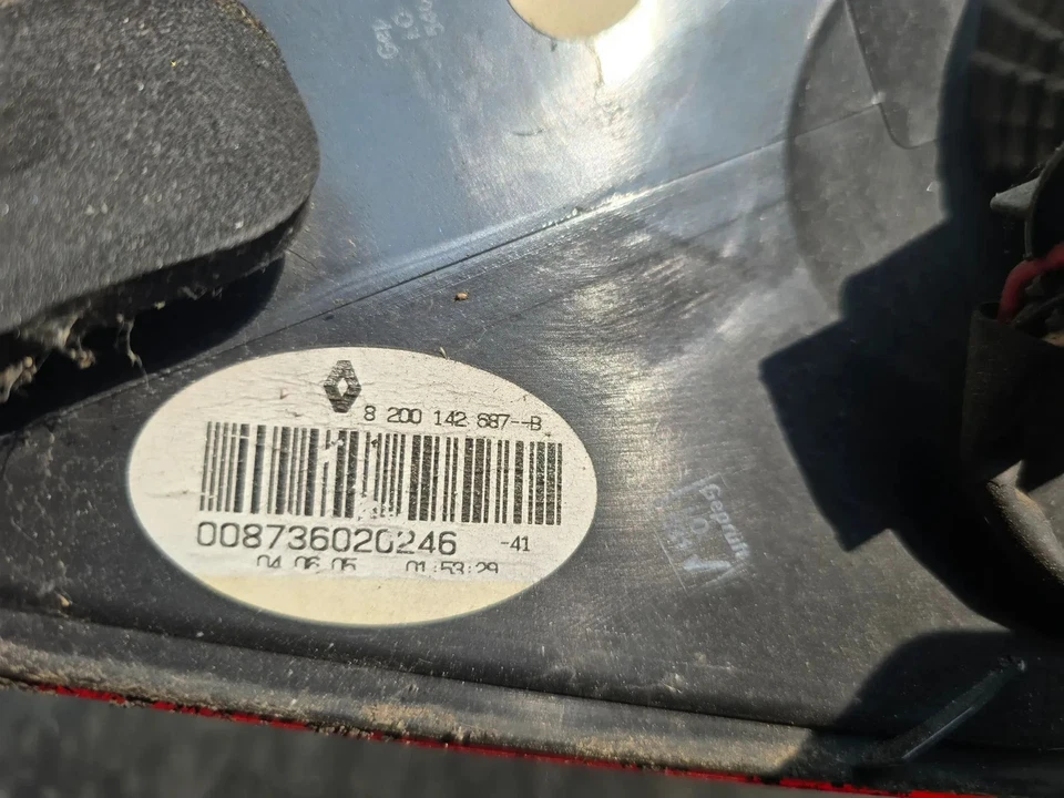 Luce Posteriore Destra Renault Megane II Coupé / Cabriolet (Em) 8200142687 Freno - Immagine 3 di 3