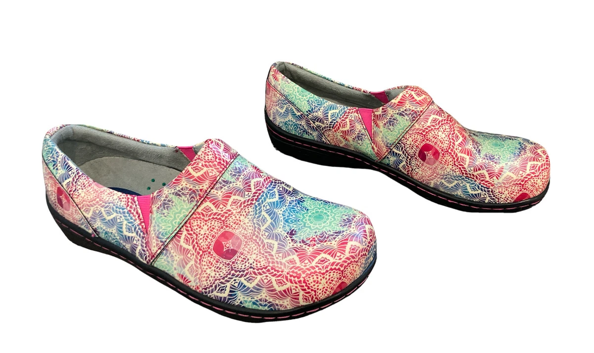 Klogs for shop nurses