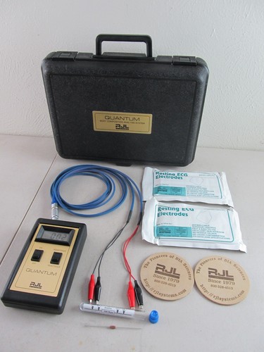 RJL Systems Quantum BIA-101Q Bioelectrical Body Composition Analyzer in Case